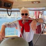 Richard Gere visita la sede di Open Arms: Siamo in un momento buio, difendere diritti umani