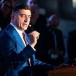 Romania, Simion chiede l'annullamento del voto delle presidenziali