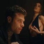 'Scelte stupide', fuori il nuovo singolo di Fedez e Clara - Video