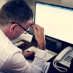 Troppo lavoro cambia il cervello: lo studio