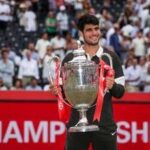 Alcaraz, trionfo al Queen's. Ora il primo posto di Sinner è più vicino