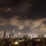 Iran attacca Israele con missili ipersonici. Khamenei: La battaglia ha inizio