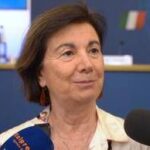 Rocella: Per fare famiglia serve famiglia, rafforzeremo centri come hub servizi