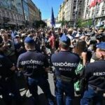 Ungheria, decine di migliaia di persone al Pride di Budapest sfidano il divieto di Orban