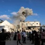 Gaza, raid Israele su Gaza: 12 morti. I dubbi di Hamas su nuova tregua