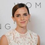 La polizia 'bacchetta' Emma Watson, 6 mesi di stop alla guida per eccesso di velocità