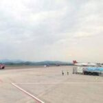 Muore risucchiato da motore di un aereo a Bergamo, tragedia in pista a Orio al Serio