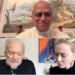 Papa, telefonata con l'astronauta dell'allunaggio Buzz Aldrin a 56 anni dalla missione dell'Apollo 1...