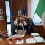 La titoker Rita De Crescenzo alla Regione Campania, bufera per video
