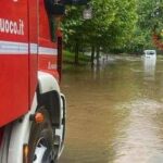 Maltempo a Milano, in due ore quasi 50mm di pioggia: evacuata comunità vicino al Lambro