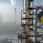 Russia, è crisi carburanti dopo raid Ucraina a raffinerie: isole Kurili senza benzina