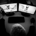 Torino, medico arrestato per produzione di materiale pedopornografico