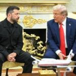 Zelensky con vestito 'normale' alla Casa Bianca, Trump: Stai benissimo
