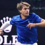 Cobolli, sconfitta in Laver Cup davanti a Federer. La frase 'pizzicata' su Roger