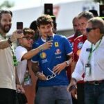 Gp Monza, le 'follie' dei tifosi Ferrari: Tremila euro per vedere Hamilton e Leclerc