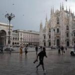 Ondata di maltempo sull'Italia: piogge intense a Milano, a Savona esonda il Bormida