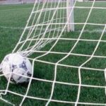 Portiere di 13 anni aggredito da padre avversario, l'Aia: Atto vile e inqualificabile