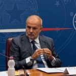 Schillaci: Api essenziali per ecosistemi, loro tutela priorità sanitaria e sociale