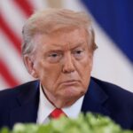 Caso Epstein, Trump attacca: Era un democratico, chiedete a Bill Clinton non a me
