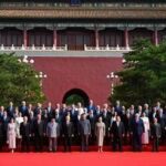 D'Alema e la foto con Putin e Kim a Pechino: C'era l'80% dell'umanità, isolarli è da coglio...