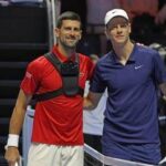 Djokovic si 'inchina' a Sinner: Troppo forte, mi ha preso a calci nel c...