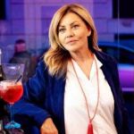 Eva Grimaldi a La volta buona: Ho rischiato la vita per rifare il seno