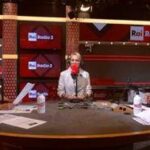 Francesca Pascale: Spiavo il cellulare di Berlusconi, volevo farlo pedinare