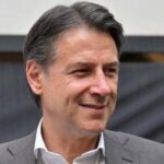 M5S, Conte confermato presidente: Avanti, tutti insieme, a testa alta