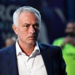 Mourinho, show contro i giornalisti: Tu quanto guadagni?