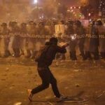 Perù, scontri a Lima dopo manifestazione contro nuovo governo: un morto e oltre 100 feriti
