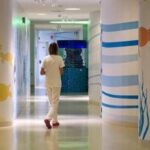 Torino, bimbo di 3 mesi cade con passeggino nel fiume: trauma cranico