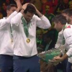 Bolelli alza la Coppa Davis, ma... la rompe