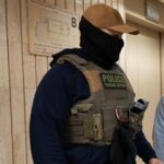 Chicago, agenti armati all'asilo: Maestra, è in arresto