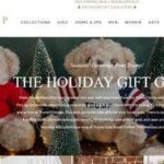 Dal maglione AmeriChristmas ai pigiami, Trump lancia la sua collezione per feste