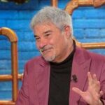 Pino Insegno si commuove a 'Ciao Maschio': Mamma mi manca ogni giorno