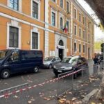 Roma, telefonata segnala bomba all'istituto De Amicis: studenti evacuati