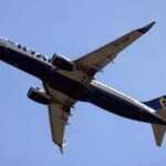 Ryanair, da oggi stop ai biglietti cartacei: quali sono le nuove regole per l'imbarco