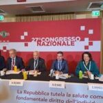Tumori, Aiom: 16% donne costrette a lasciare il lavoro dopo la diagnosi