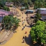 Inondazioni in Indonesia, sale il bilancio: 800 morti e 650 dispersi