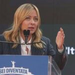Meloni ad Atreju: Italiani si fidano del governo. Stoccata a Schlein: Chi non viene qui non ha co...