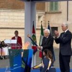Milano-Cortina, Mattarella accende braciere: Pace è nel dna olimpico, tregua sia rinnovata