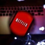 Netflix, l'acquisto di Warner Bros scuote il cinema Usa: timore di tagli a posti e sale