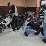 Potenziavano i motori delle e-bike: sequestrate 295 bici e due denunce