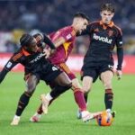 Roma-Como, lombardi in maglia... 'giallorossa'. I tifosi: Ma indossano la nostra divisa?