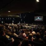 Solidarietà e spettacolo, 1.500 manager a teatro a sostegno associazioni Milano