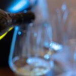 Vino tra piacere e rischi, l'immunologo: Serve disciplina, massimo 1-2 bicchieri al giorno