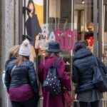 Saldi, al via il 2 gennaio in Valle d'Aosta e dal 3 nel resto d'Italia