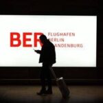 Il ghiaccio ferma Berlino, aeroporto bloccato e stop a tutti i voli