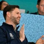 Magia hockey a Milano Cortina, arriva J.D Vance in Tribuna e gli Stati Uniti segnano