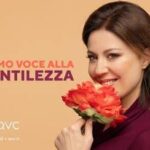 Qvc Italia, nuova campagna dedicata alla gentilezza come forza del cambiamento